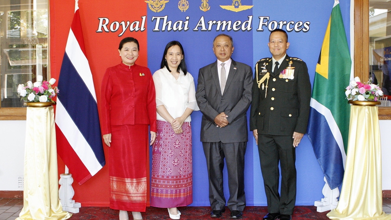 พ.อ.ชาคริต ปรุงสุวรรณ์ จัดงานวันกองทัพไทยที่แอฟริกาใต้