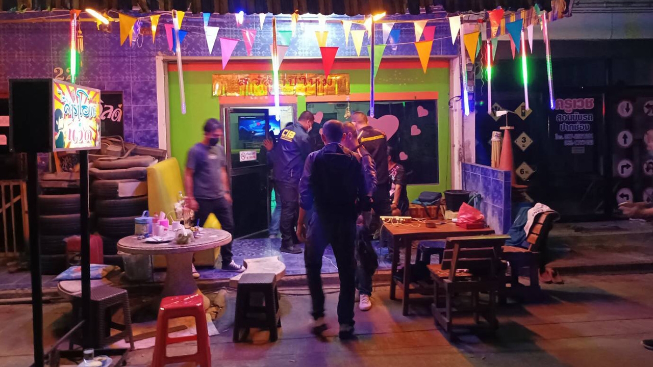 ตำรวจ ปคม. ล่อซื้อ 1,700 คาราโอเกะแฝงค้ากามที่ปากช่อง รวบพ่อเล้า-แม่เล้า