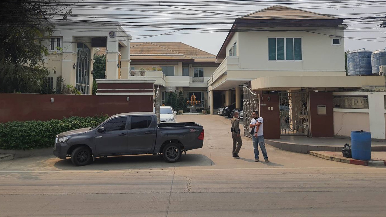 ฝ่ายสืบสวนหาเบาะแสโจรขโมยภาพวาดอาจารย์เฉลิมชัย จากบ้านพักนักสะสมชื่อดัง