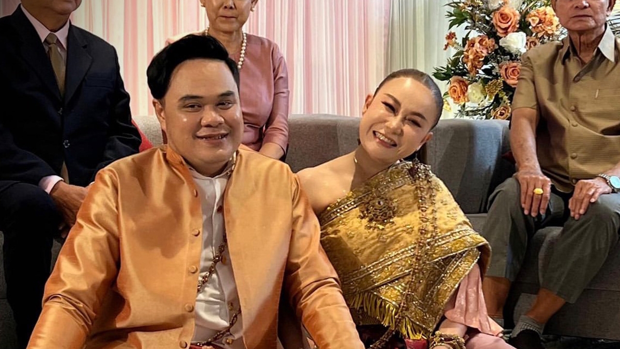 ลูลู่ อาร์สยาม แต่งแฟนหนุ่มนอกวงการหลังคบนาน 17 ปี บรรยากาศสุดชื่นมื่น