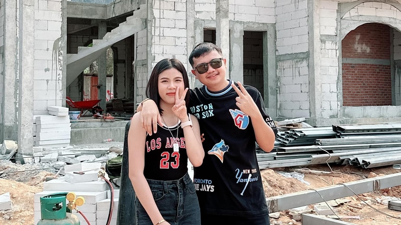 เปิดภาพบ้าน กระต่าย พรรณนิภา แม้ยังสร้างไม่เสร็จ แต่ดูใหญ่โตหรูหราสมฐานะ