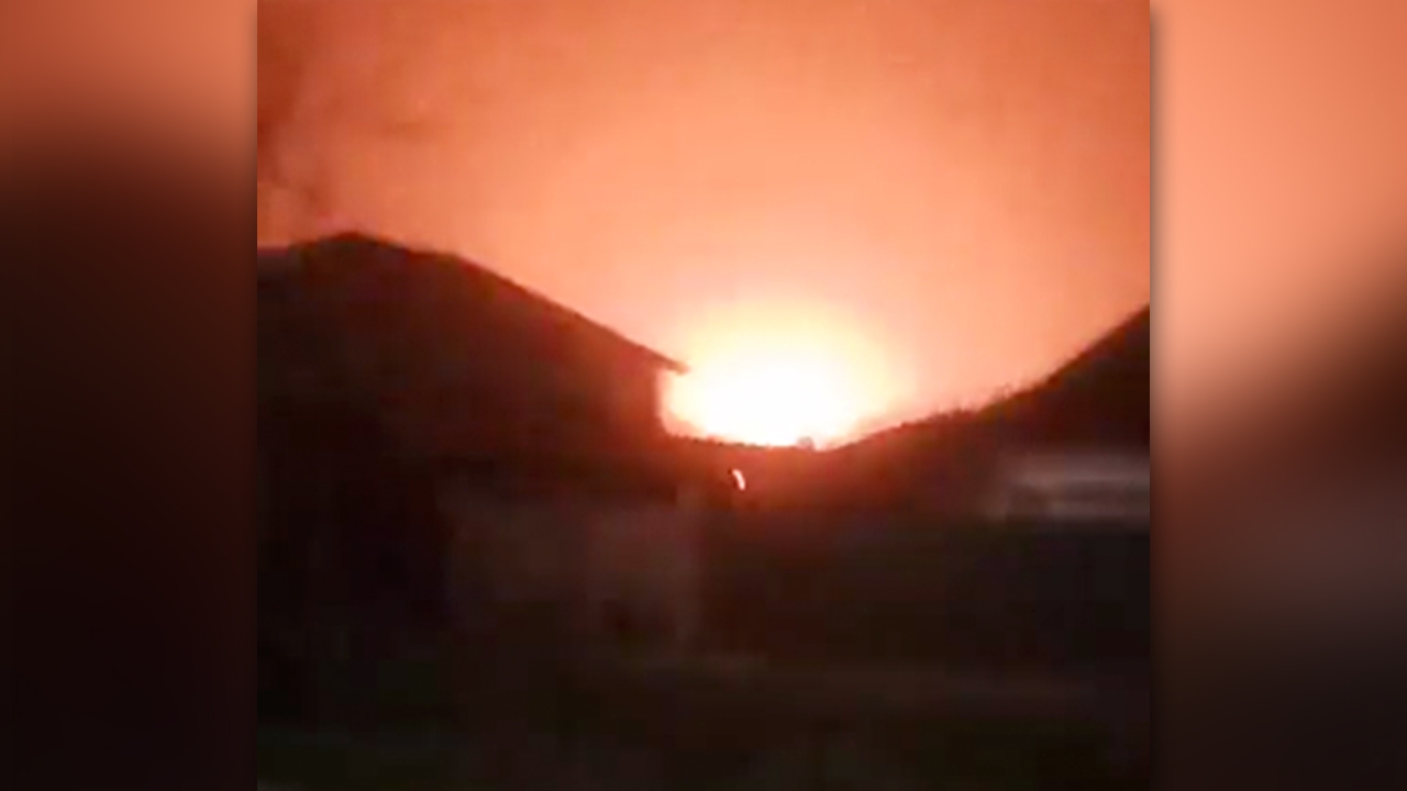 รัสเซียเดือด ขีปนาวุธคาลิเบอร์ถูกโจมตี ขณะลำเลียงมาคาบสมุทรไครเมีย (คลิป)