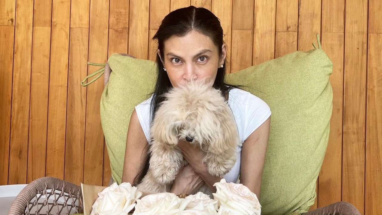 ปิ่น เก็จมณี เคลื่อนไหวโพสต์ข้อความล่าสุด เพื่อนดาราให้กำลังใจเต็ม