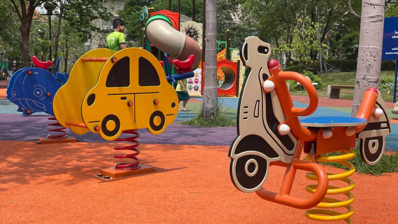 ผู้บริหารเทศบาลนครนนท์ แจง ซื้อเครื่องเล่นโยกเยก 10 ตัว 483,640 บาท