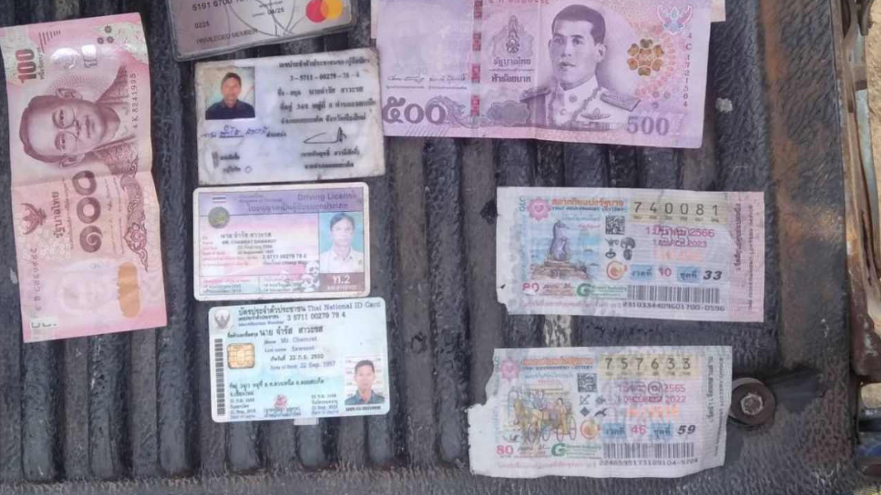 ลุง 56 ขี่รถตกน้ำตาย ในกระเป๋ามีลอตเตอรี่ 2 ใบ ไทยมุงตีเป็นเลขเด็ด 