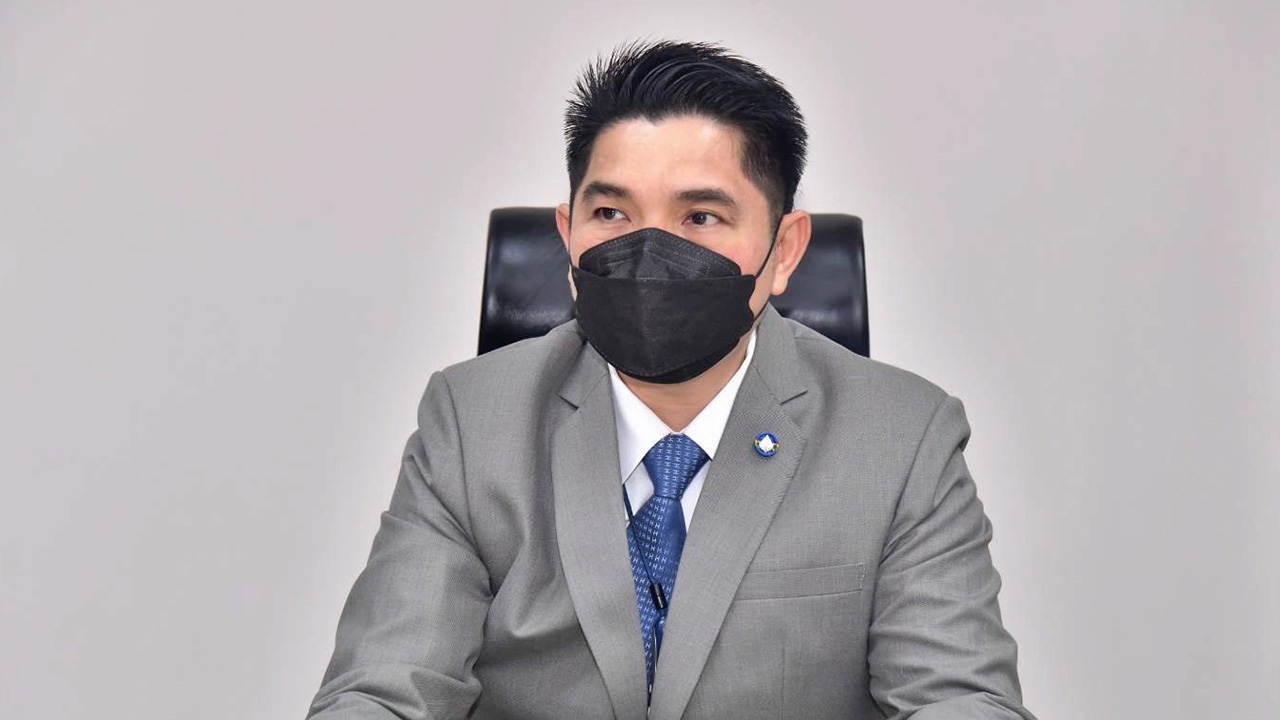 เลขารมว.ท้าฟ้อง โต้ตบทรัพย์ 10 ล้าน จ่อฟัน “ฟอกเงิน” แฟนสาวปราปต์