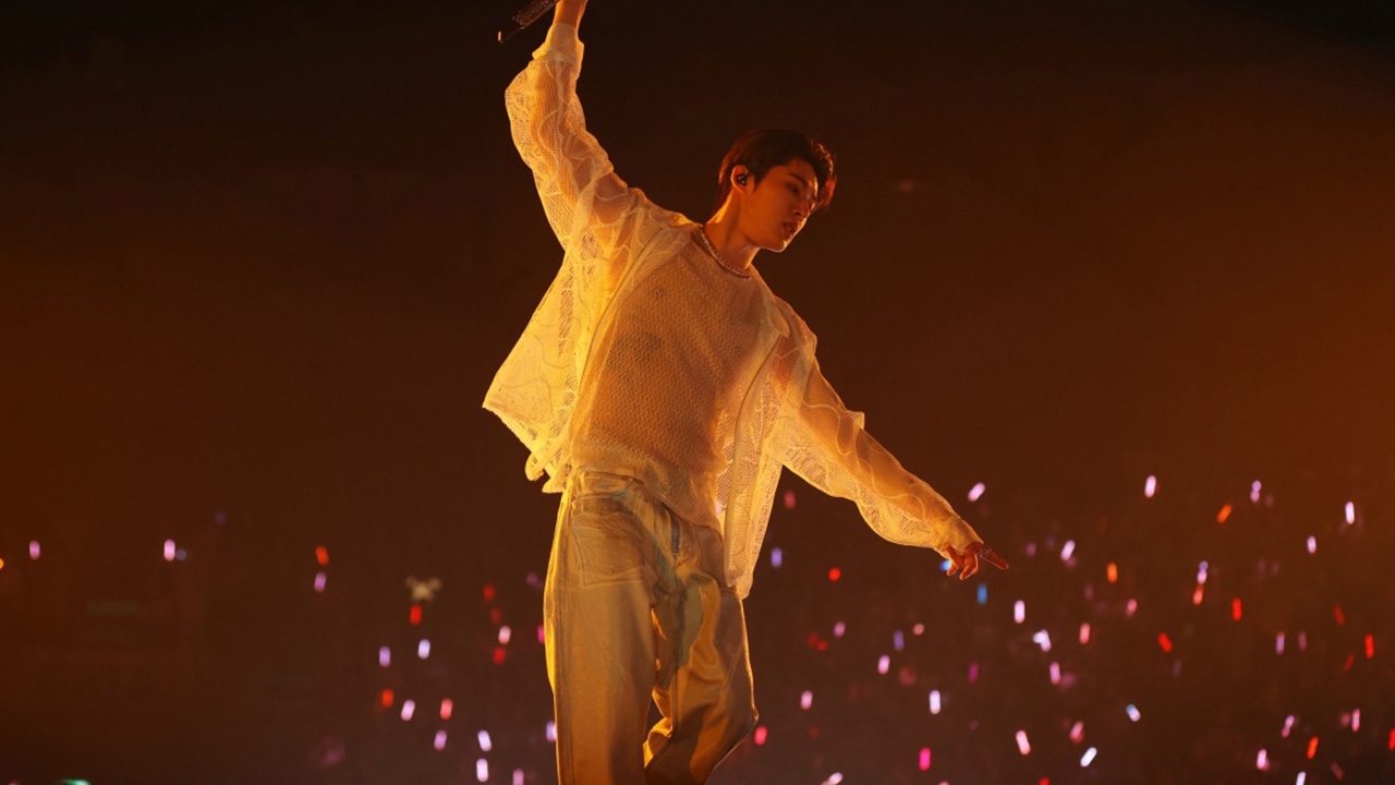 มูฟออนไม่ไหว บีไอ เพอร์ฟอร์มเป๊ะ เต้นสุดร้องสดเริด สมเป็นสเตจเปิดเอเชียทัวร์