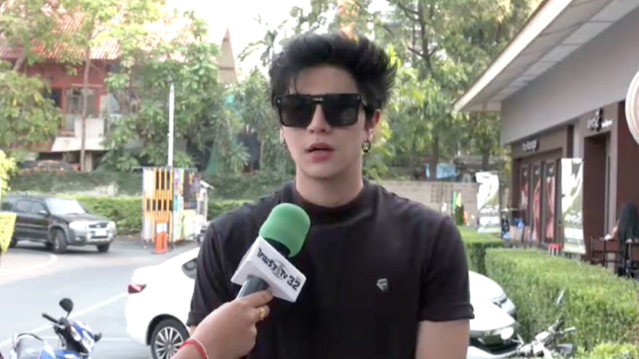 นักร้องหนุ่ม เล่านาทีโดนคนเมาบุกต่อยบนเวที สุดงงโวยวายลูกหาย