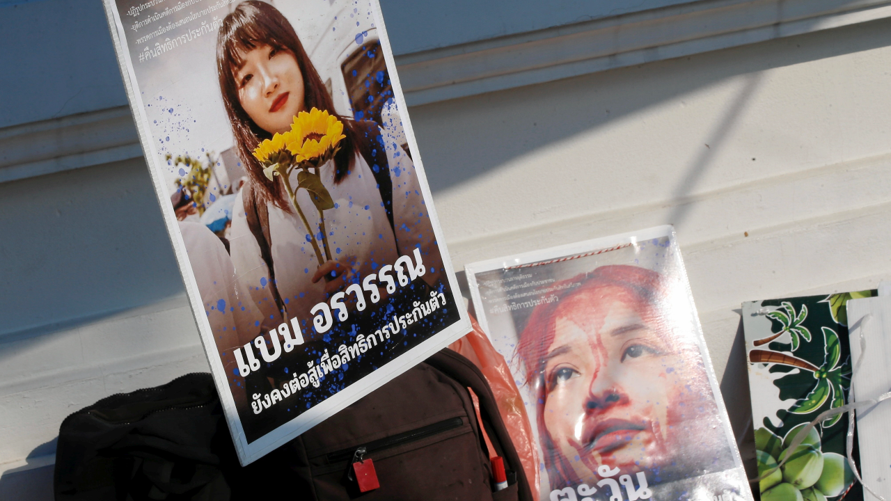 ขู่กัดลิ้นฆ่าตัวตาย "ตะวัน-แบม" ไม่ให้แพทย์ รพ.ตำรวจ-กรรมการสิทธิ์ เข้าพบ