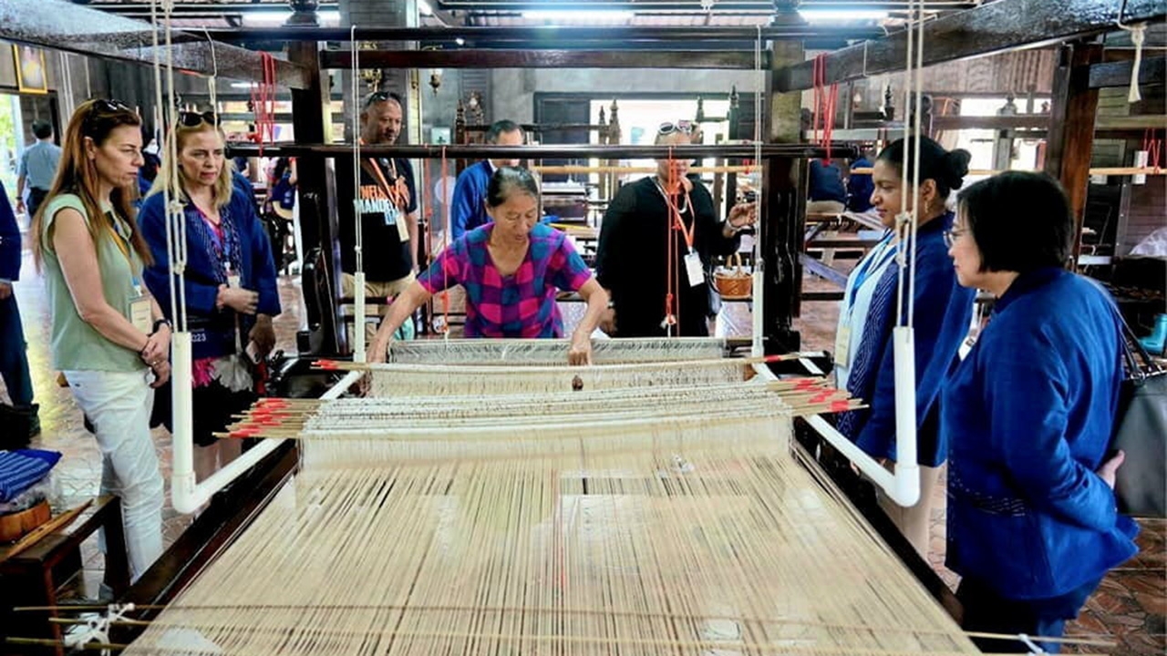 คณะทูตานุทูต 28 ประเทศ ปลื้มแหล่งมรดกล้ำค่า "อุดร-หนองบัวลำภู" สานสัมพันธ์นานาชาติ