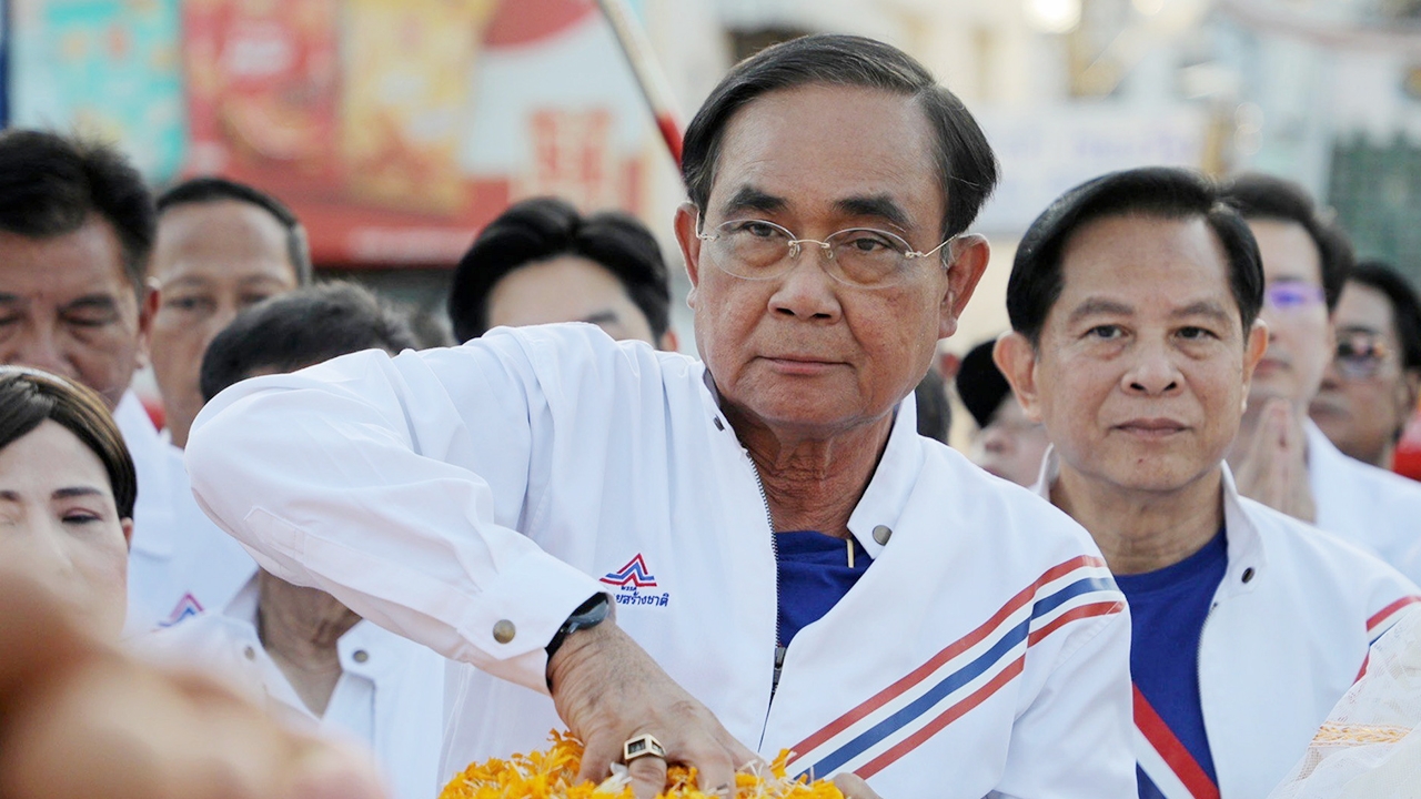 “ลุงตู่” เก้าเกเทหมดหน้าตัก