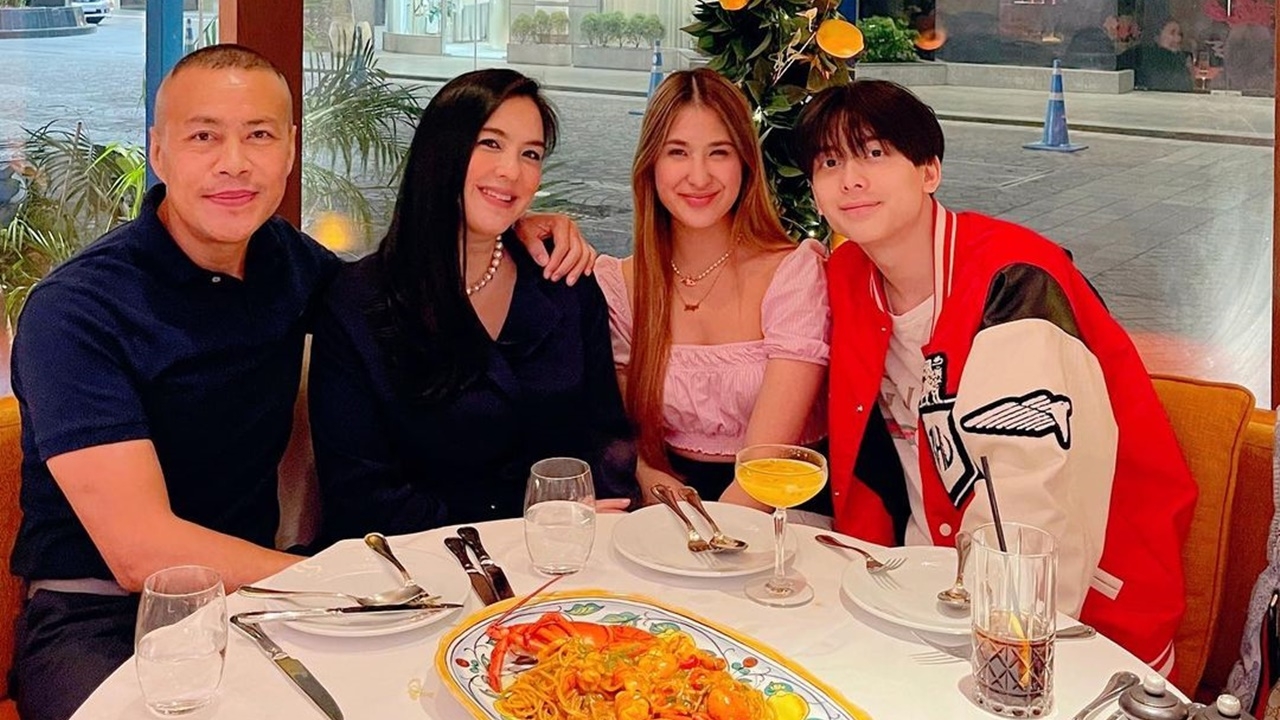 โมเมนต์ดีๆ น้องอชิ-น้องมิย่า ร่วมดินเนอร์ฉลอง แม่โบ ชญาดา ครบรอบแต่งงาน