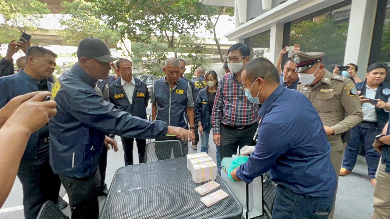 พบร่วมโกงนับสิบ ปปป.ขยายทุจริต "บิ๊กกทม." มีบันทึกเส้นทางเงิน 100 ล้านบาท