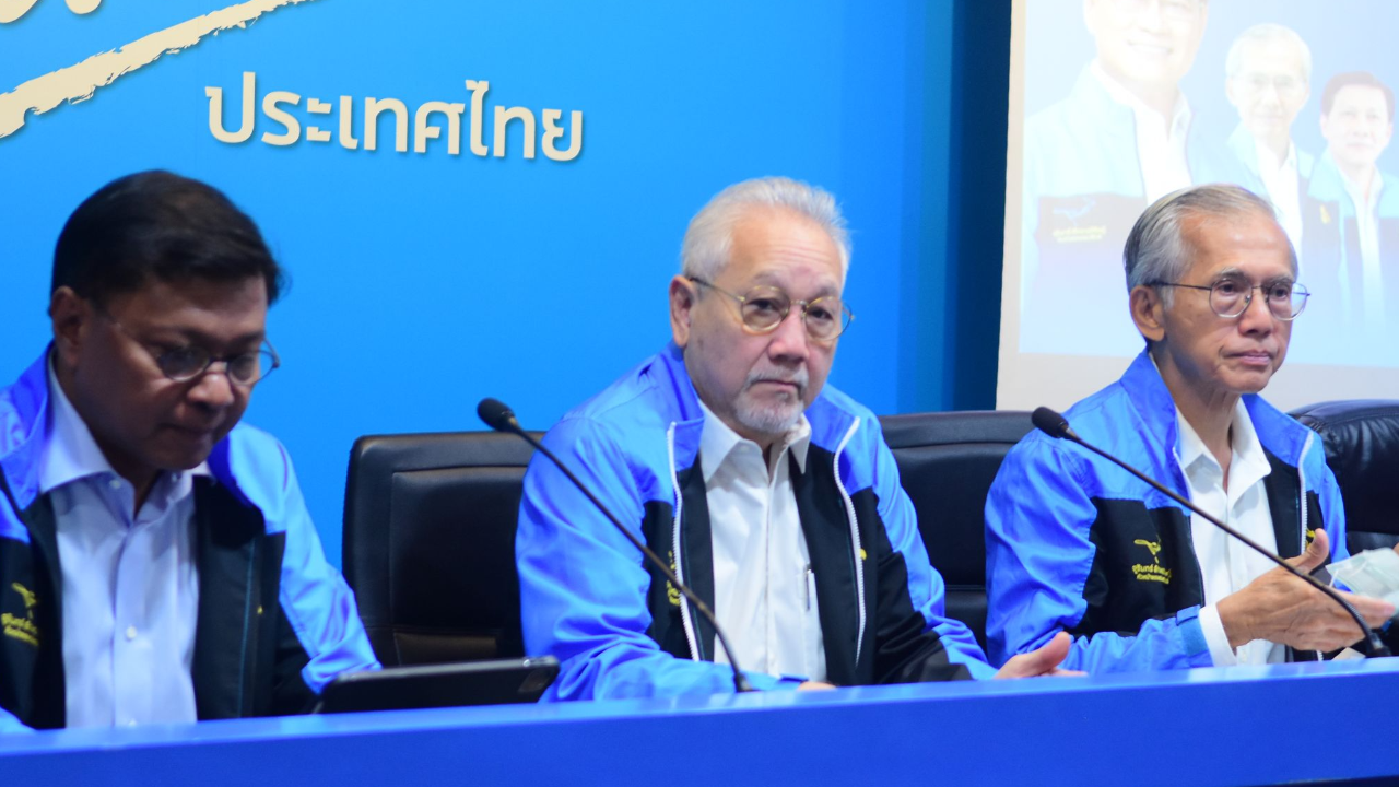 เลือกตั้ง 66 : เอื้อใครหรือไม่ "เกียรติ" จี้ เพื่อไทยแจงสังคมแจกเงินดิจิทัล 10,000 บาท