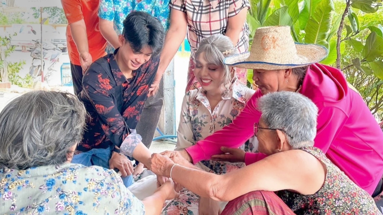 ชื่นมื่น แพรรี่ บินตรงบุรีรัมย์ บ้านครอบครัวแฟนหนุ่ม เข้าพิธีสำคัญ อบอุ่นสุดๆ