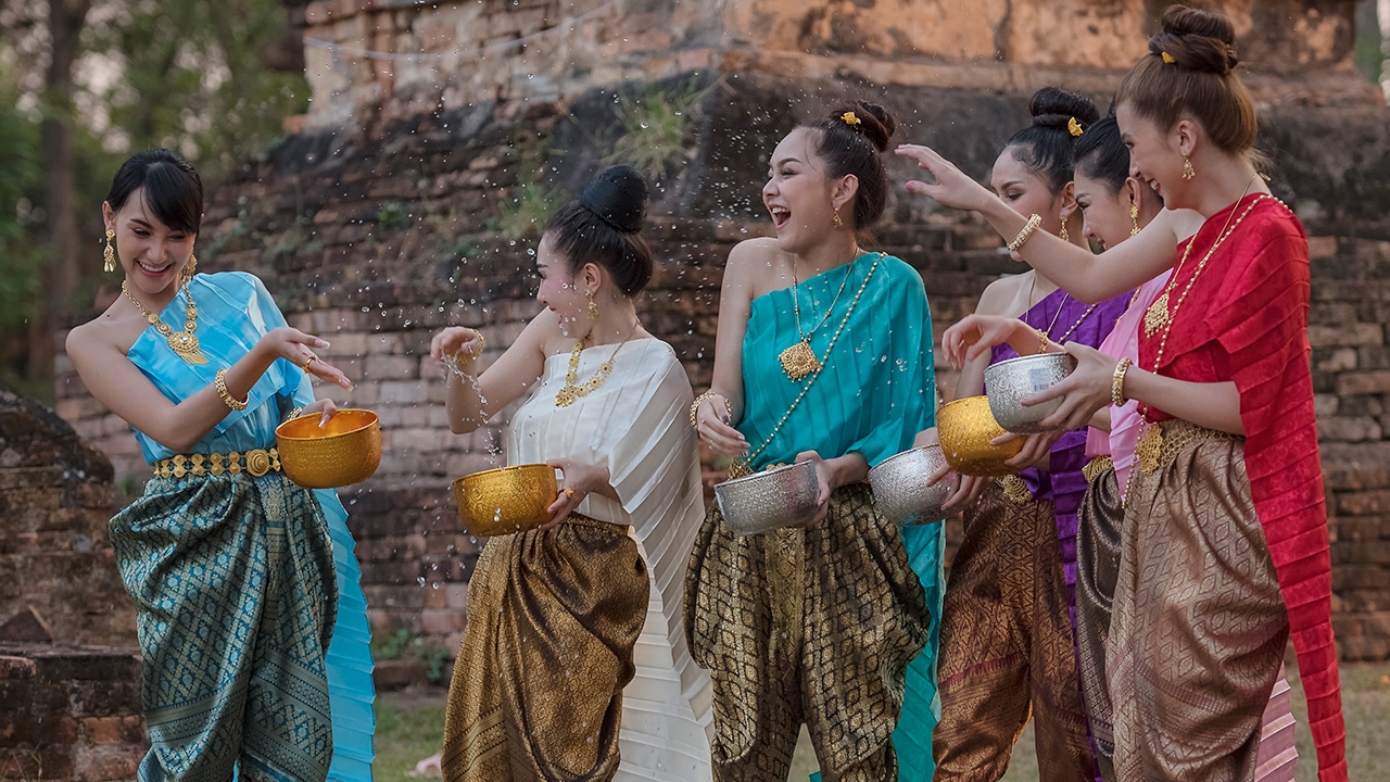 สงกรานต์ 2566 : "ปักหมุด" เที่ยวไหนดี?