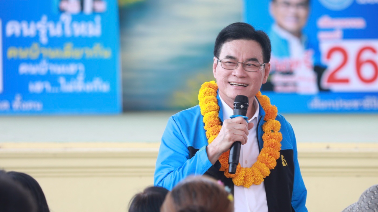 เลือกตั้ง 66 : “จุรินทร์” พา ปชป. หาเสียงสุโขทัย วอนคนที่เลือกพรรคคราวที่แล้วขอให้มั่นคง