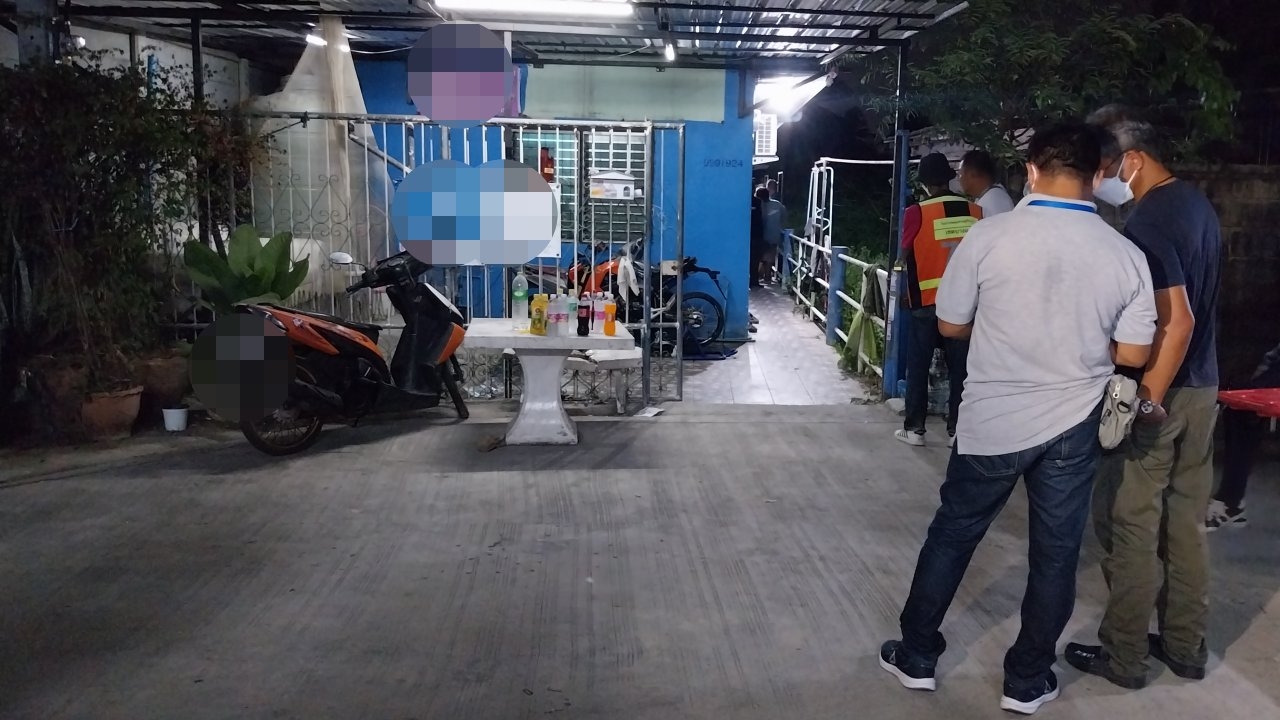 หนุ่มใหญ่ผู้รับเหมาหึงโหด ฆ่าทุบหัวกิ๊กสาวคาบ้านเช่า ก่อนจะลาโลกตามไป