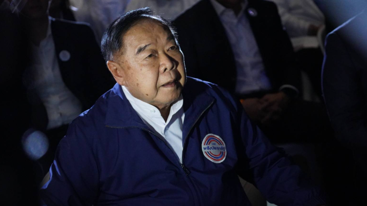 เลือกตั้ง 2566 : "บิ๊กป้อม" ยินดีคุยสื่อแบบส่วนตัว ชี้ ประสิทธิภาพผู้นำไม่จำเป็นต้องดีเบต