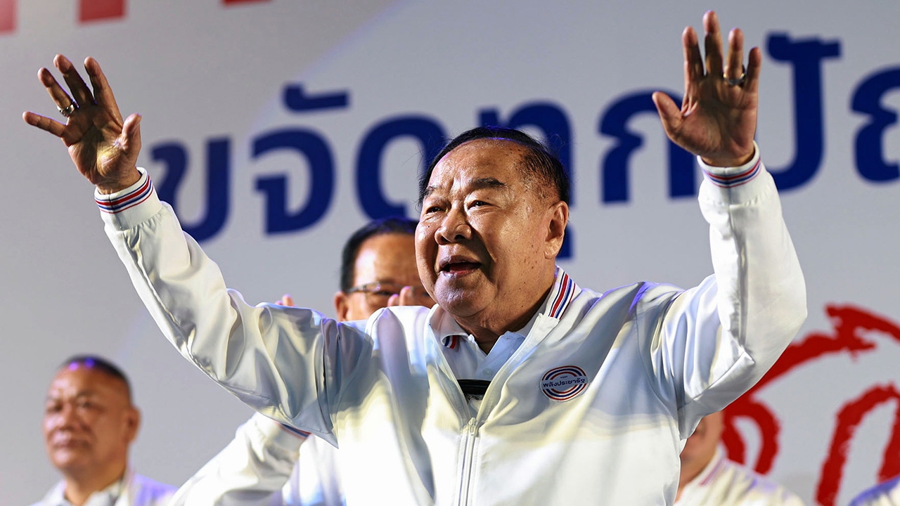 การเมืองขั้วที่สาม