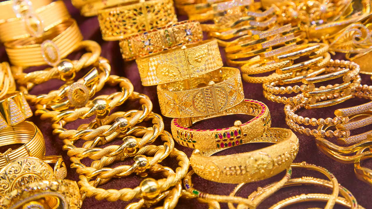 รู้สาเหตุทำไม "ราคาทอง" ขึ้นไม่หยุดทำสถิติสูงสุดเป็นประวัติการณ์