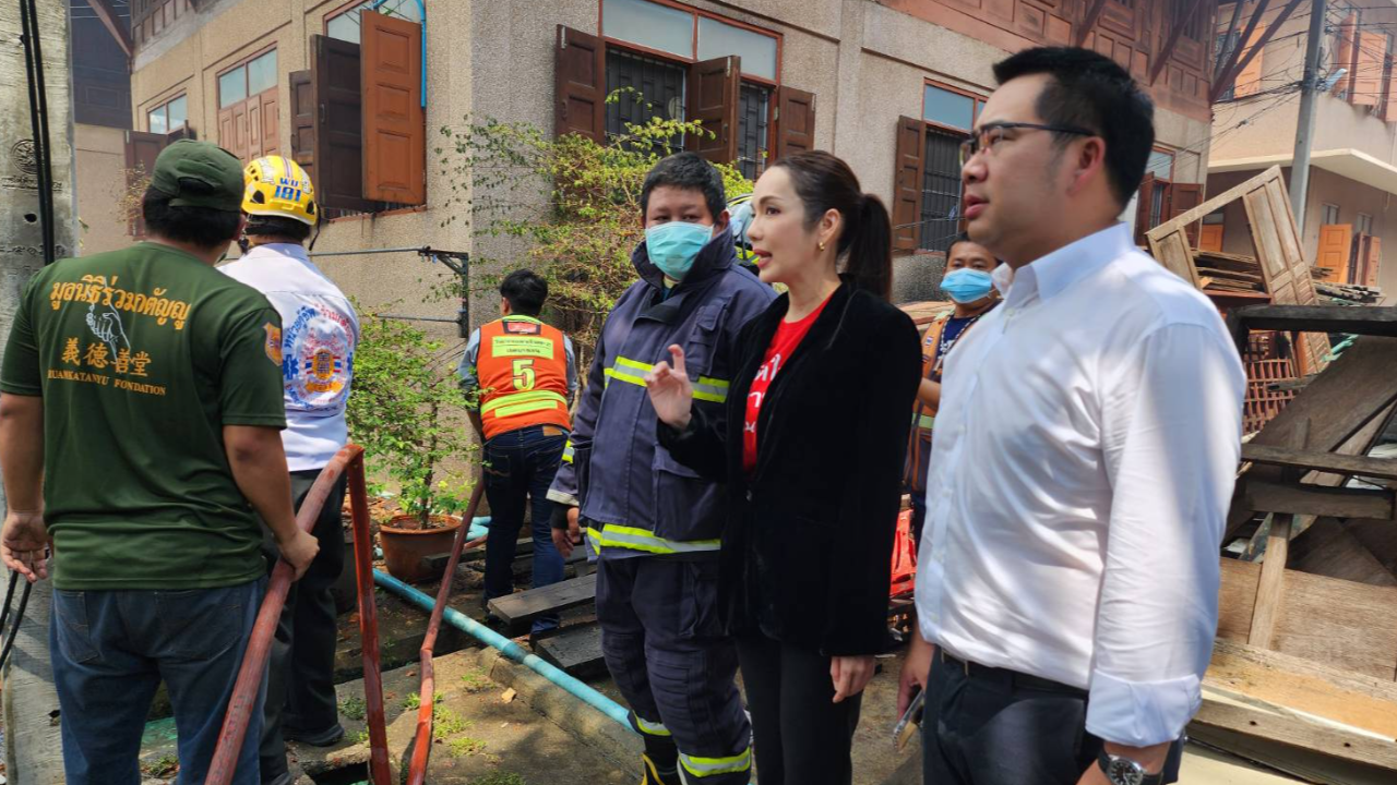 ดับได้แล้ว เพลิงไหม้กุฏิ วัดนวลจันทร์ "พลภูมิ-อ๋อม สกาวใจ" ยังเกาะติด