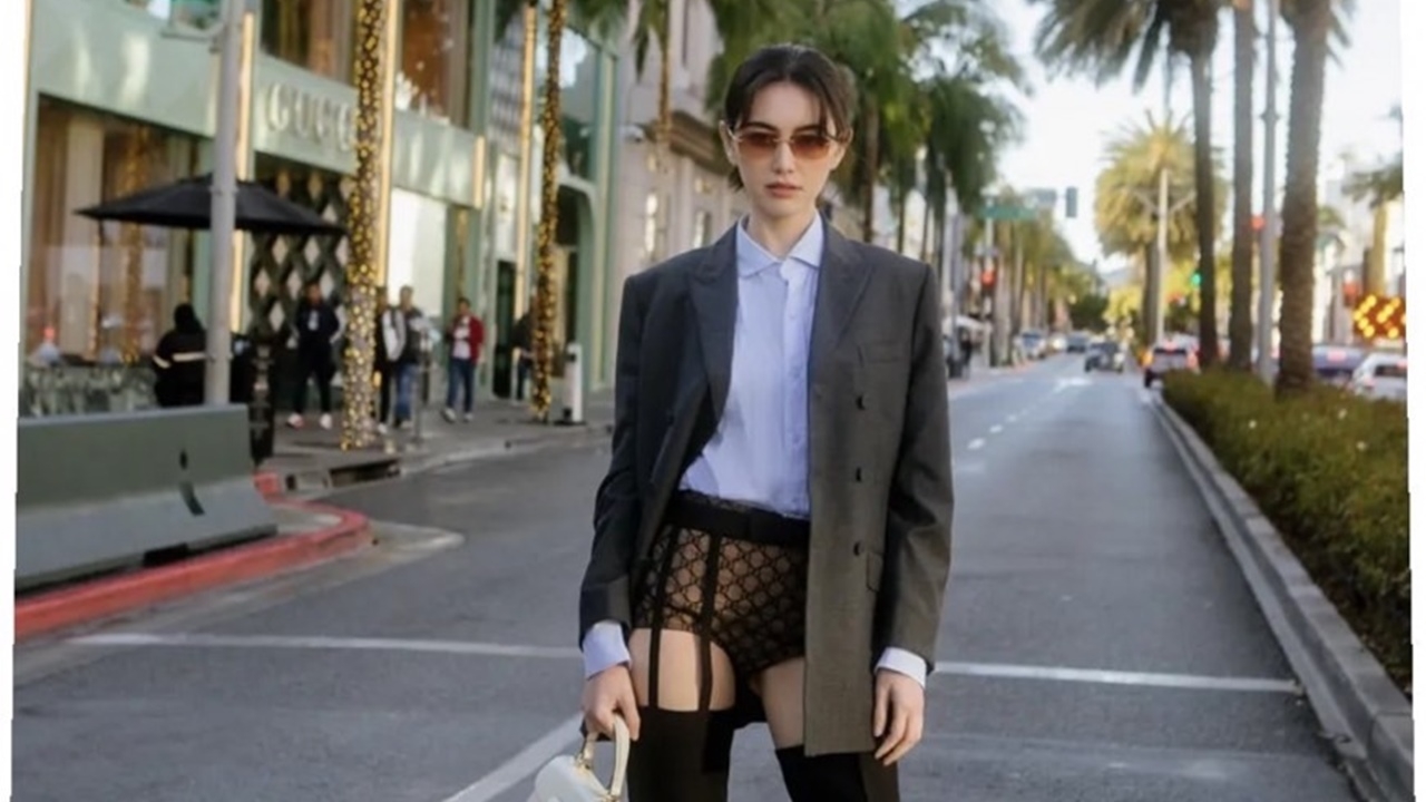 ใหม่ ดาวิกา อวดลุคเท่ ท่อนบนสุดสมาร์ทแต่ท่อนล่างแซ่บจนทำหลุดโฟกัส