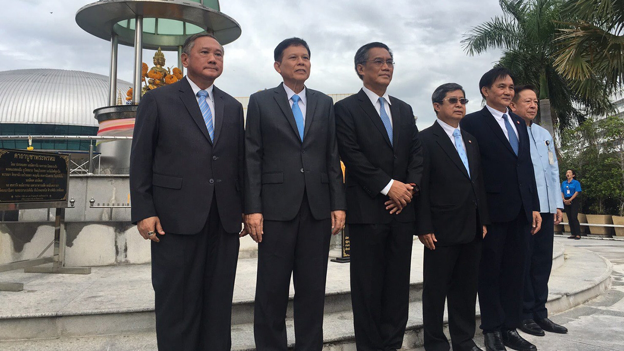 6 กกต.หายหัวหมด ถลุงงบฯ พร้อมใจทัวร์นอก อ้างตรวจความพร้อมเลือกตั้ง