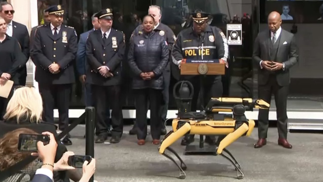 กรมตร.นิวยอร์ก ปัดฝุ่น "ดิจิด็อก" หุ่นยนต์สุนัขตำรวจ เริ่มประจำการอีกครั้งฤดูร้อนนี้