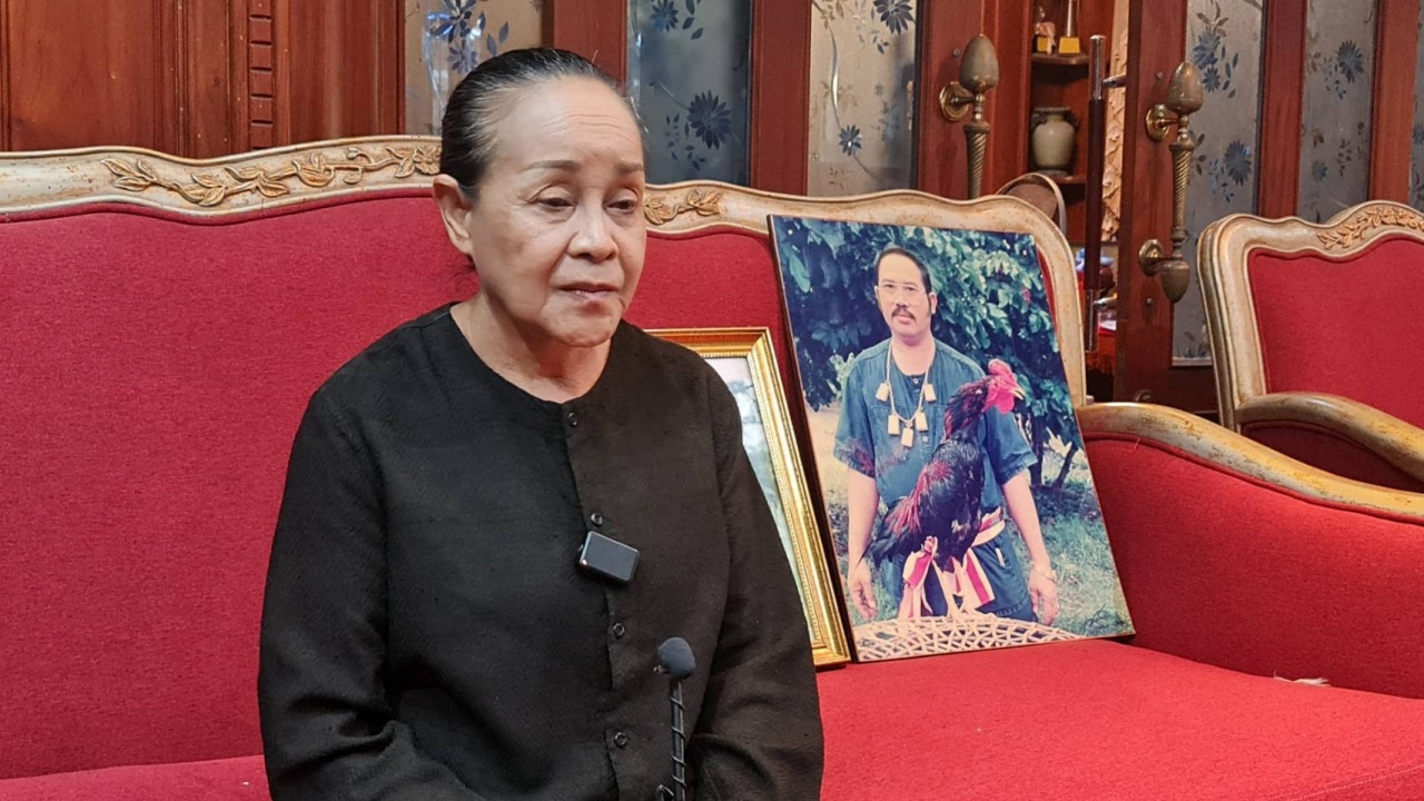 "นกน้อย อุไรพร" เล่านาทีสิ้น "พ่อหลอด" หลังครองรักกันมา 48 ปี ยันไม่คิดยุบวง