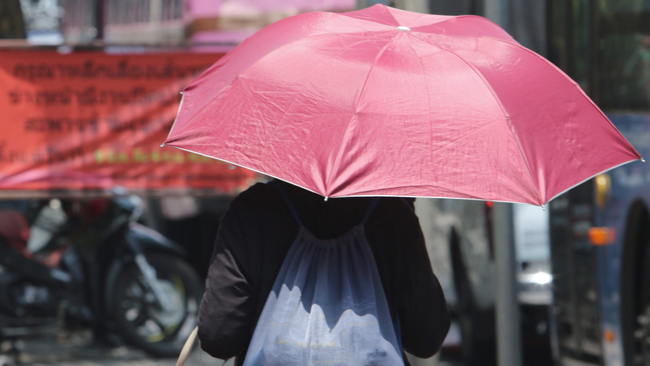 สภาพอากาศวันนี้ "ร้อนระอุ" กลางวันสูงสุด 41 องศาฯ อีสาน-ตอ. มีฝน-ลมแรง