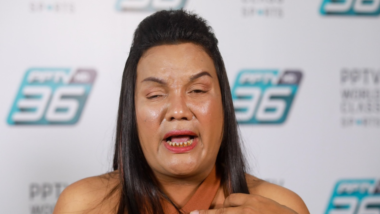 แฟนคลับให้กำลังใจ “แม่หญิงลี" หลังเผยชีวิตตกต่ำ ส่งสารถึงเยาวรุ่นให้รอฟังข่าวใหญ่