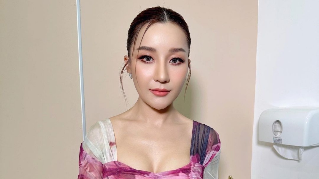 เอ็ม บุษราคัม โพสต์ภาพล่าสุดหลังอัปหน้า สวยปังจนตัวเองยังแทบไม่เชื่อ