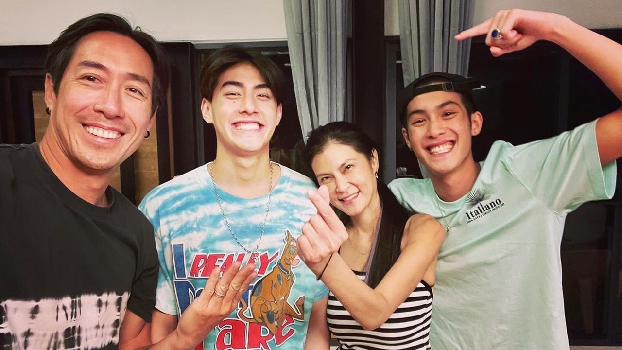 หัวอกคนเป็นแม่ ปิ่น เก็จมณี เผยความรู้สึกล่าสุด พร้อมแท็กถึงลูกชาย 3 คน