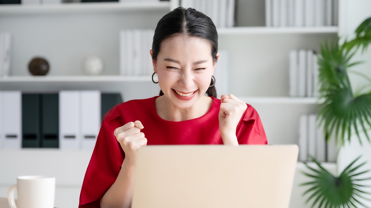 อยากเห็นคนไทยมีความสุข...