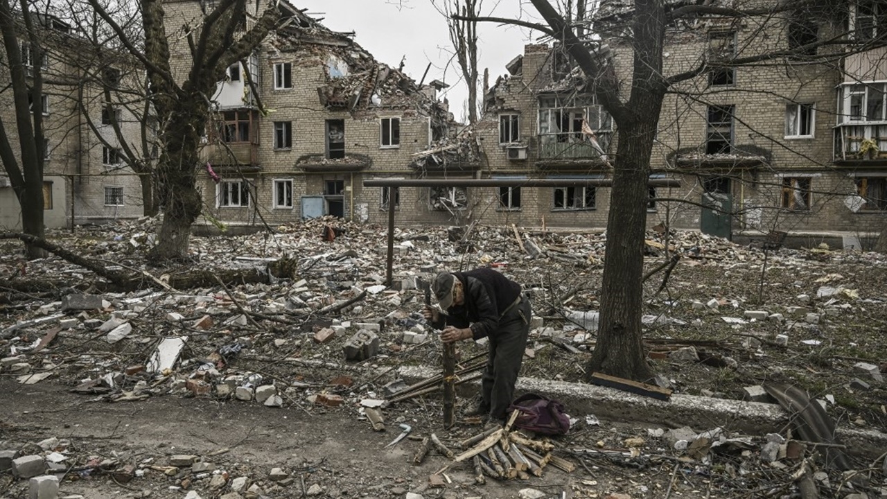 ยูเครน-IMF บรรลุข้อตกลงกู้เงิน 1.56 หมื่นล้านดอลลาร์ ช่วยฟื้นฟูประเทศ