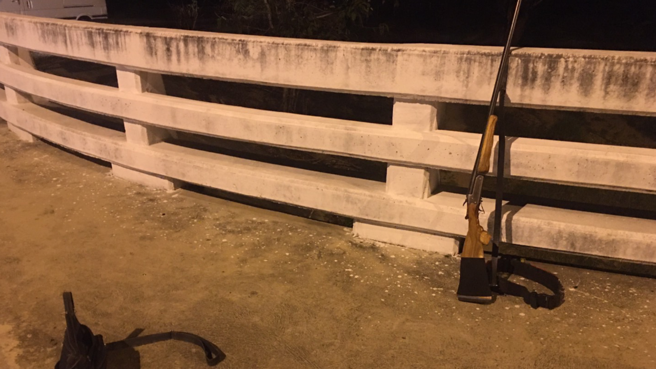 หนุ่มหึงโหด ตัดใจไม่ได้ ลากลูกซองเคลียร์รักสามเส้า ปืนลั่นบาดเจ็บ 2