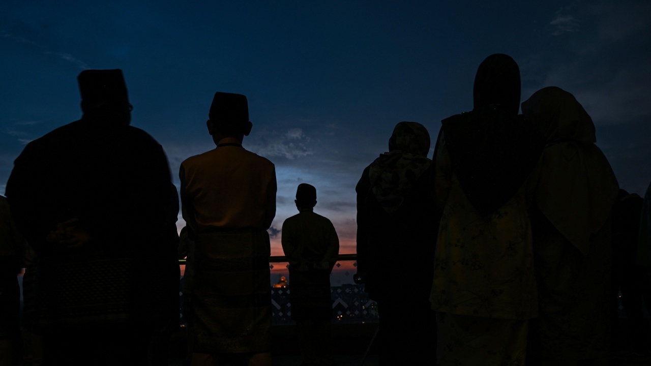 มีผู้เห็นดวงจันทร์ กำหนดวันที่ 1 เดือนรอมฎอน ตรงกับวันที่ 23 มีนาคม 2566