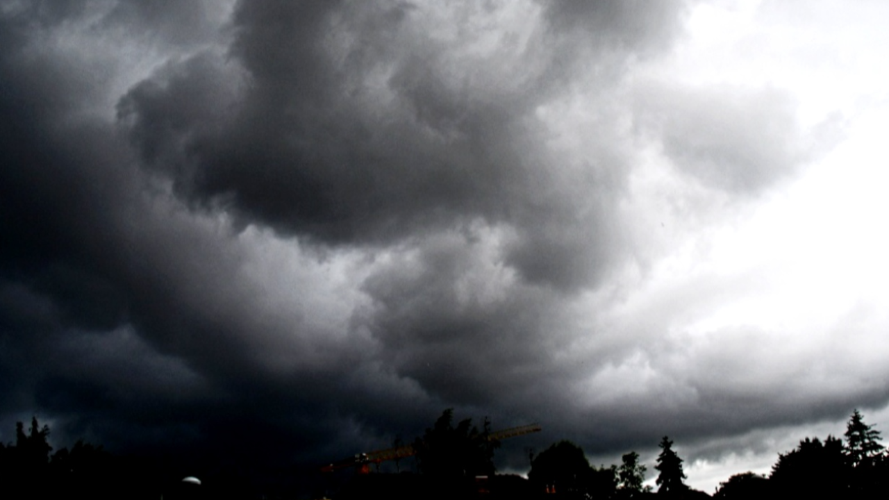 สภาพอากาศวันนี้ "พายุฤดูร้อน" ถล่ม 36 จว. ระวังฝนหนัก-ลมแรง-ลูกเห็บตก