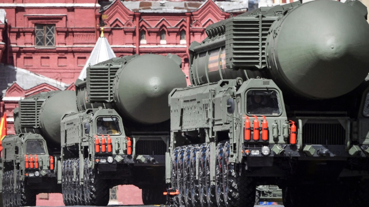 ปูตินเดือด เล่นเกมสงคราม ขนขีปนาวุธข้ามทวีป Yars ร่วมซ้อมรบ ขู่ชาติตต.