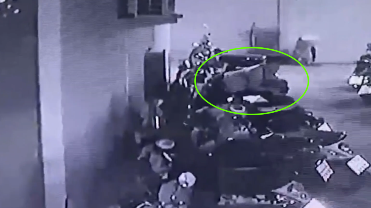 ระวังชายอ้วน กรีดเบาะรถ ข่มขืนมอเตอร์ไซค์สาวๆ แถวบางแสน