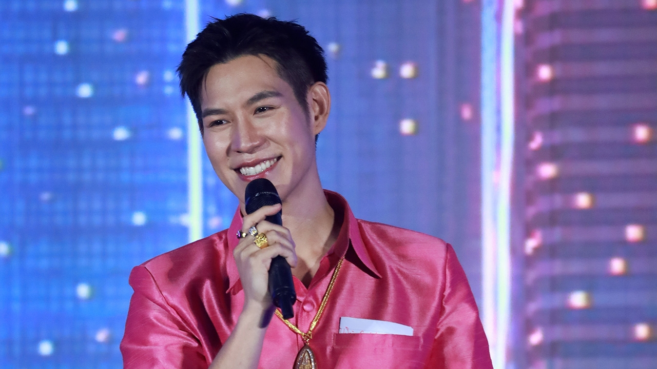 "ป๊อปปี้ รัชพงศ์" จัดแฟนมีตครั้งแรก สวมบทพ่อกำนัน สนุก ฮา น้ำตารื้น