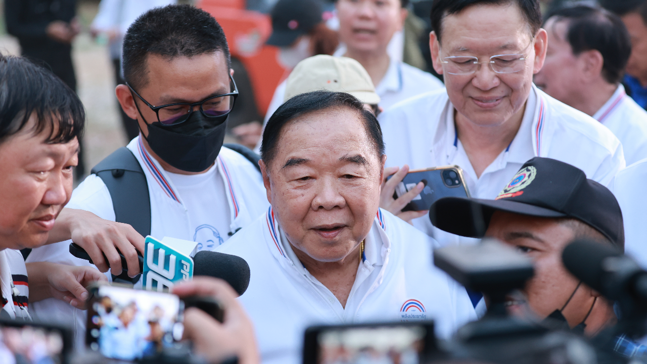 “ลุงป้อม” มั่นใจ กระแสนิยมตัวเอง เมินผลโพล ยัน ”นฤมล” ไม่น้อยใจ-ไม่งอน