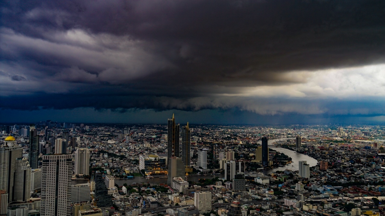 อุตุฯ ฉบับ 7 เช็กพื้นที่เจอพายุฤดูร้อน คาด กทม.-ปริมณฑล เจอฝนหนัก 28-29 มี.ค.