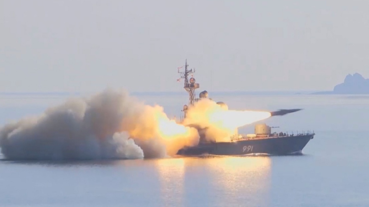 รัสเซียขู่หนัก ซ้อมยิงขีปนาวุธความเร็วเหนือเสียง ถล่มเป้าหมายทะเลญี่ปุ่น