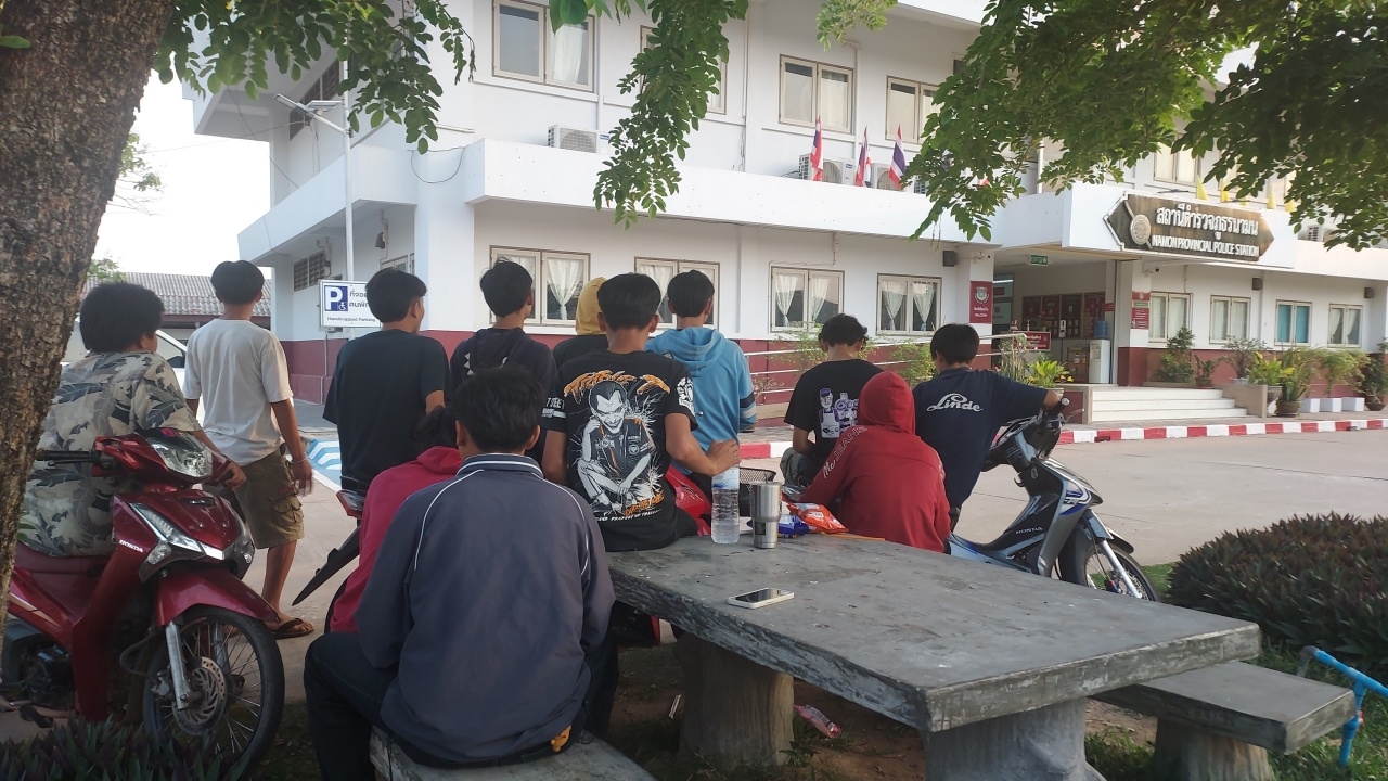 พ่อช็อก ลูกชายวัย 15 จีบสาวต่างอำเภอ ถูกโจ๋คู่อริดักรุมยำตายสยอง