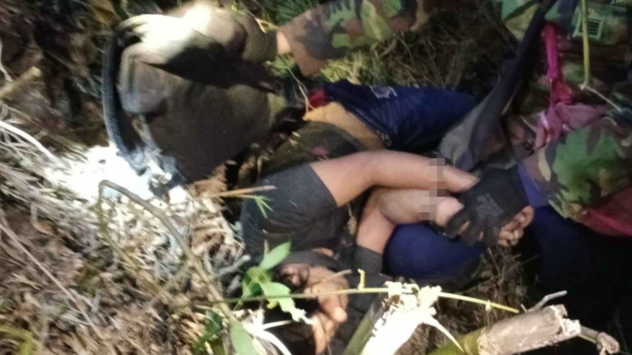 จับหนุ่มม้งฉี่ม่วง เมายาบ้าเผาป่า เชียงรายพบไฟยังลามต่อเนื่อง