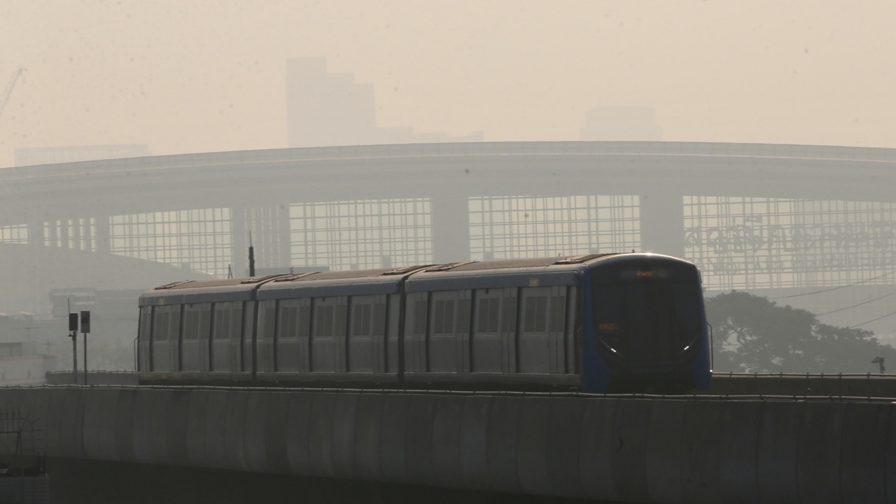 เช็กเลย เช้านี้กรุงเทพฯ อ่วมหนัก ค่าฝุ่น PM 2.5 สูงเกินมาตรฐาน 70 พื้นที่