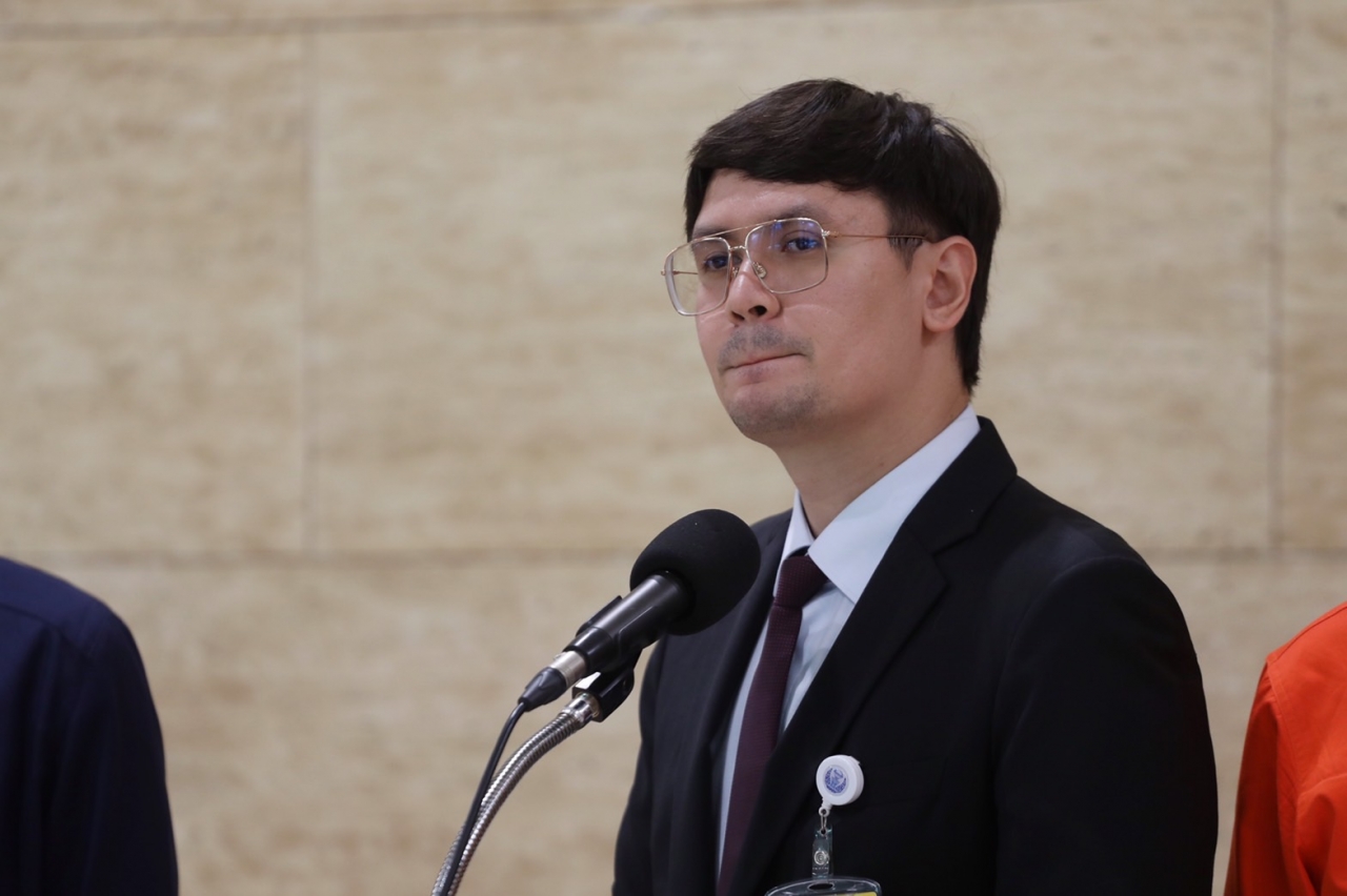 "โรม" ชี้ ตลกร้าย "ก้าวไกล" ป้อง "หมอสุภัทร" กลับถูกใช้ ก.ม.ทำลายตรวจสอบ