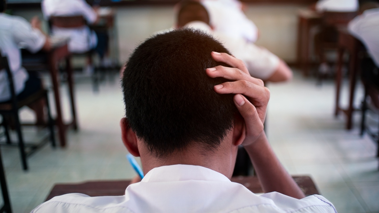 เสียงแตก ยกเลิกระเบียบ ไว้ทรงผมนักเรียน โยนให้โรงเรียนออกกฎเอง 